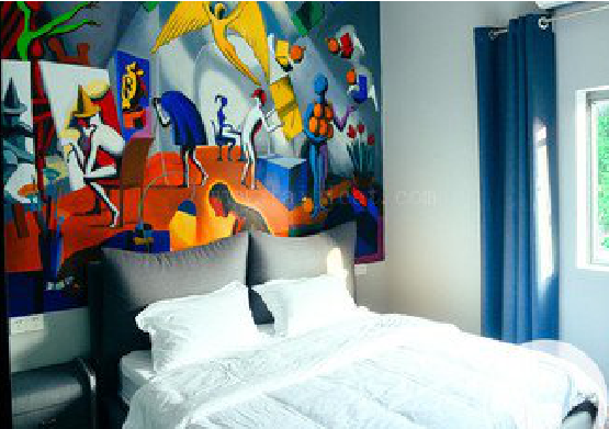 巴东对于酒店的墙体彩绘而言更注重哪些方面?